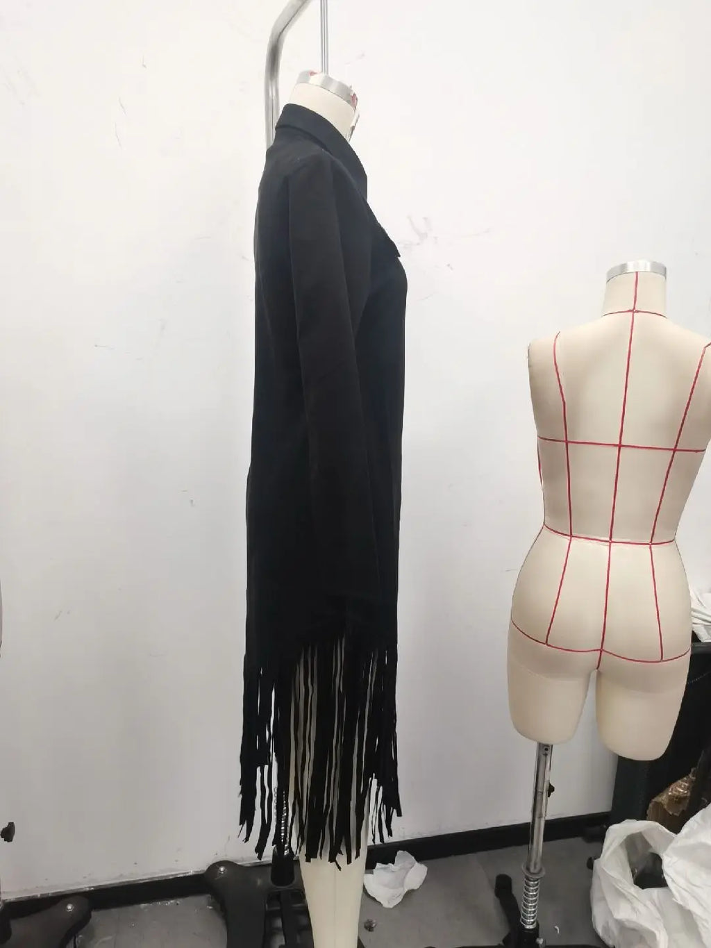 Vestido Largo Premium Efecto Ante con Flecos - Elegante Vestido Maxi de Manga Larga con Cremallera